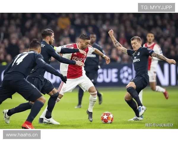 阿贾克斯欧战竞争力现阶段表现波动，对球队赛季走势形成制约