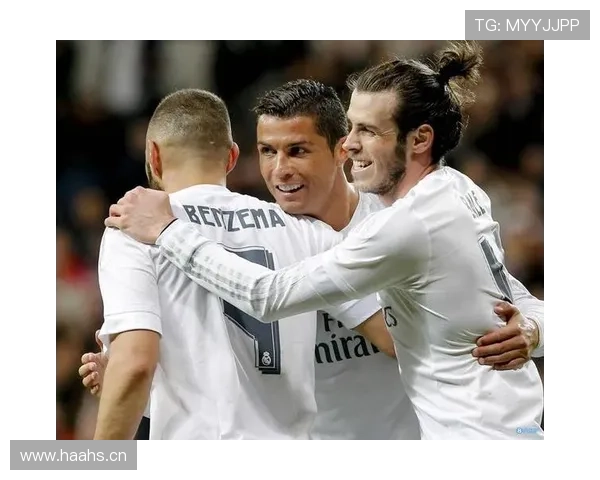 C罗与本泽马队内核心角色的战术适配差异解析