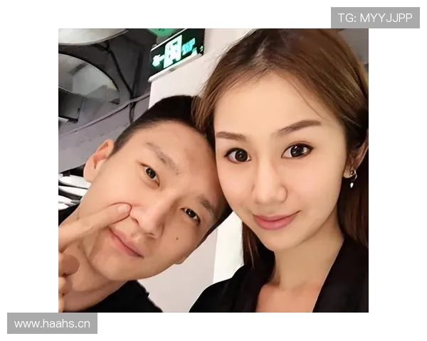 孙悦出门像接戏的男主，西装墨镜一圈随从，和当年场上拼命的他判若两人